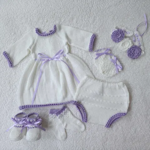Traje Emperatriz Vincha Blanco Lila