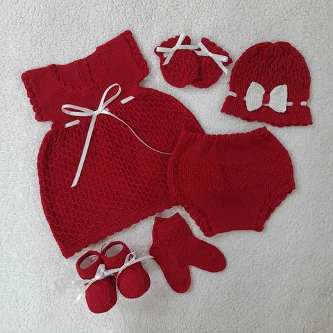 Traje Lazo Rojo Cinta Blanca