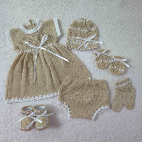 Traje Diamante Beige /Blanco 