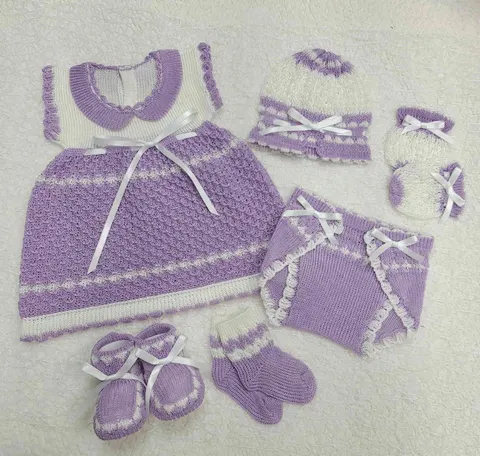 Traje Lila/Blanco