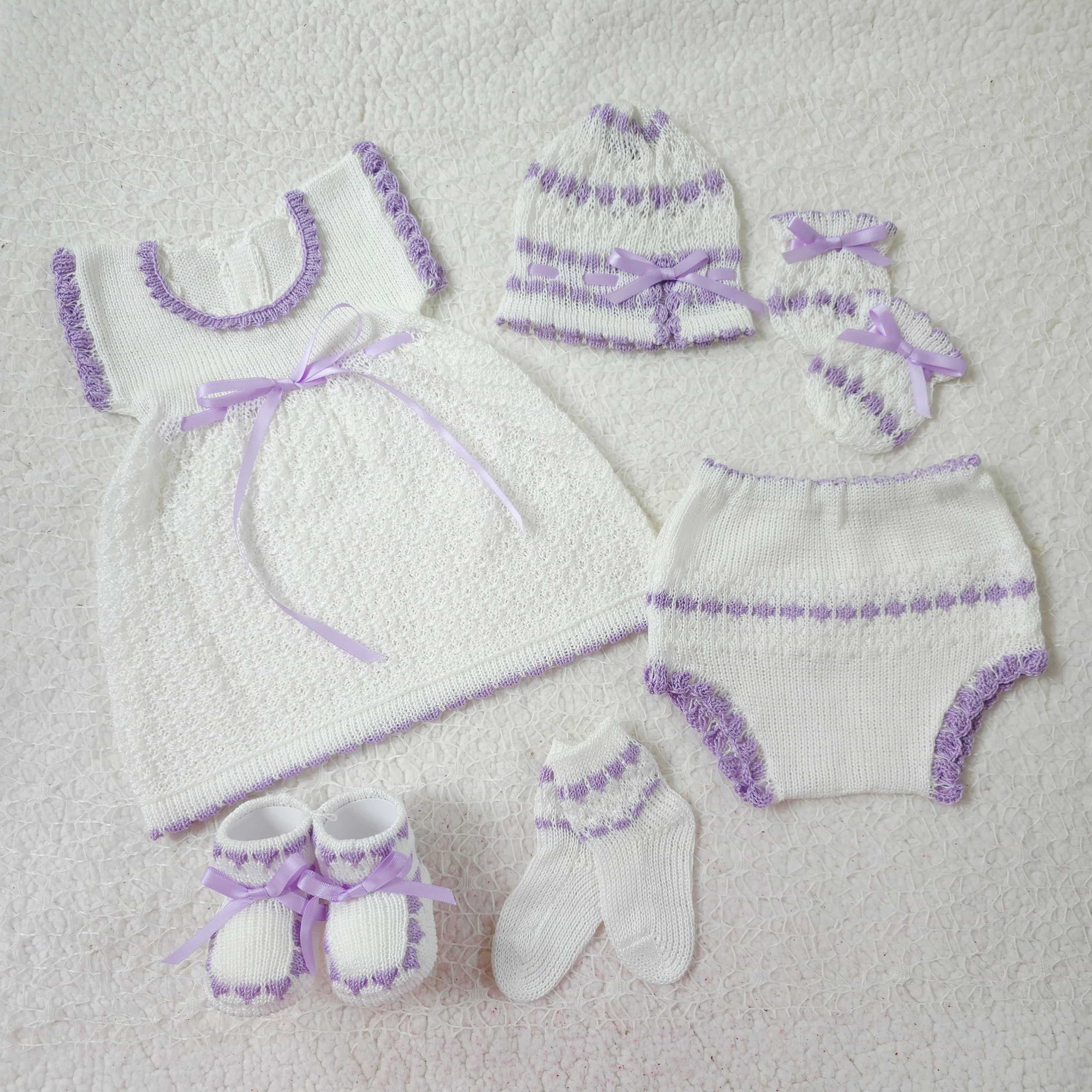 Traje Blanco Lila