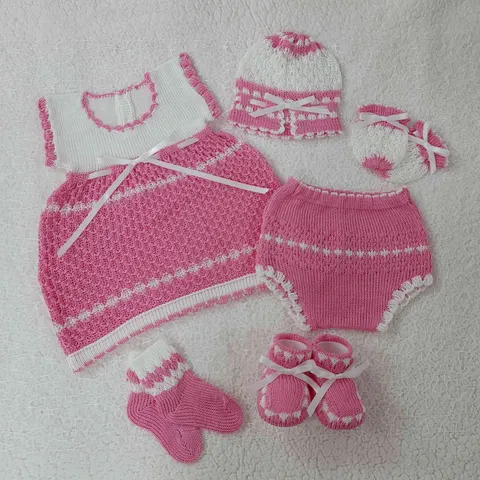 Traje Rosado/Blanco