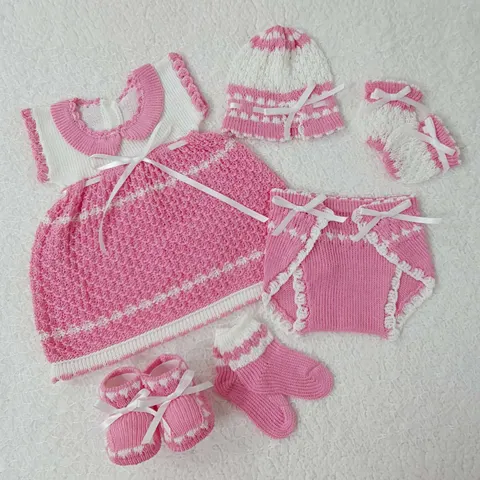 Traje Rosado/Blanco